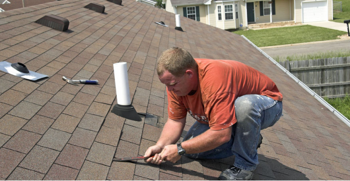 Pour la réfection de votre toiture, spécialisons en toiture de bardeaux, réfection de pente de toit, ventilation d’entre-toit (grenier), Couverture en bardeaux d'asphalte.